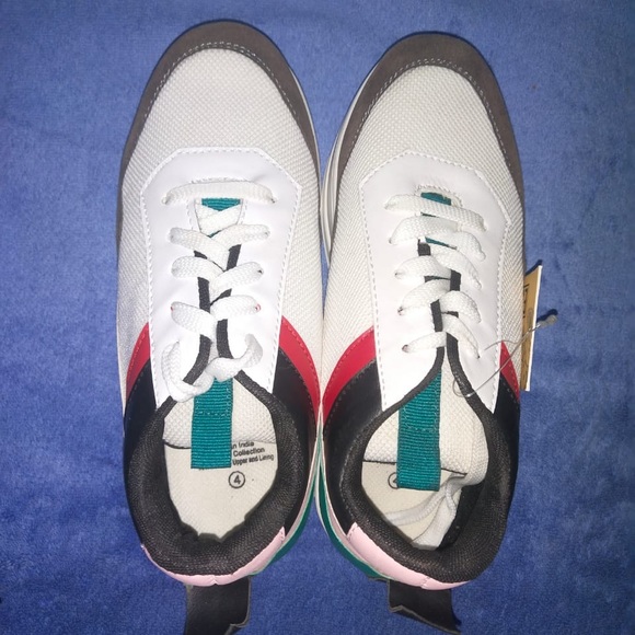 NWT imported shoe - Picture 4 of 6